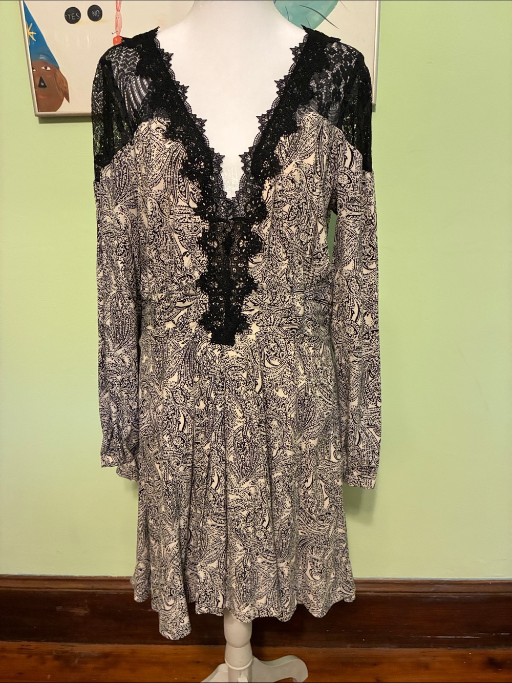 Dizzying Anthropologie black and cream dress, size 14 in EUC